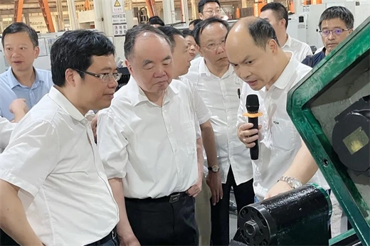 中國(guó)科協(xié)、中國(guó)工程院“科創(chuàng)中國(guó)”智匯臺(tái)州系列活動(dòng)團(tuán)隊(duì)來溫嶺市考察調(diào)研